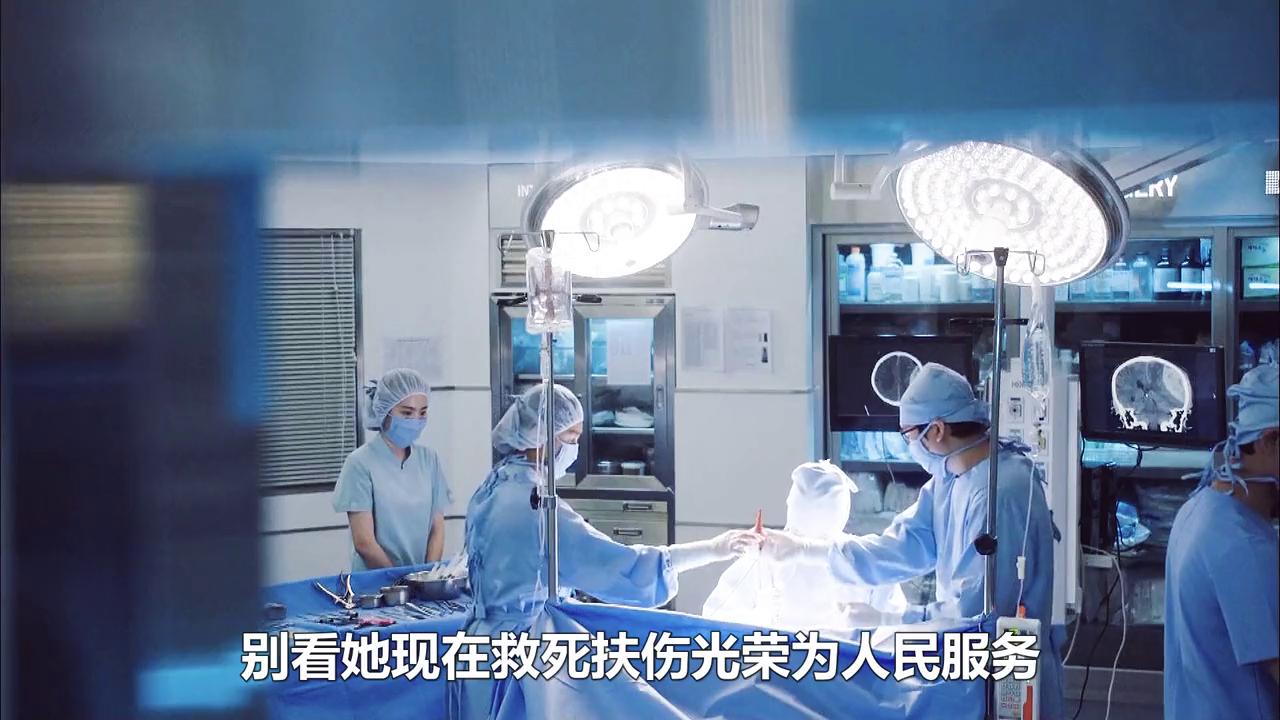 大佬闯入急诊室，却被女医生治的服服帖帖。#韩剧解说