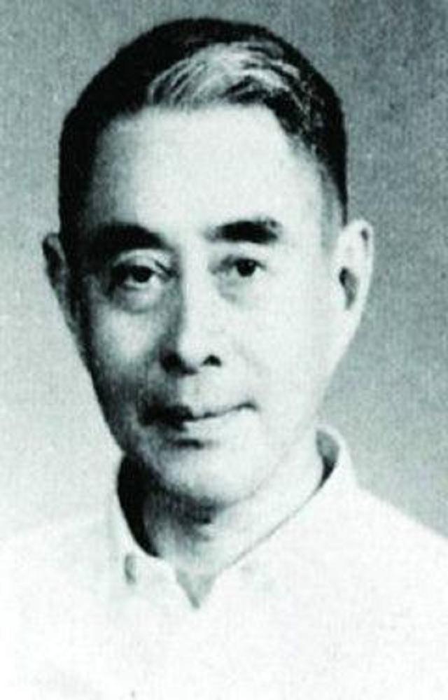 1976年毛主席溘然长逝,杨振宁含泪说了12个字,全世界为之感动