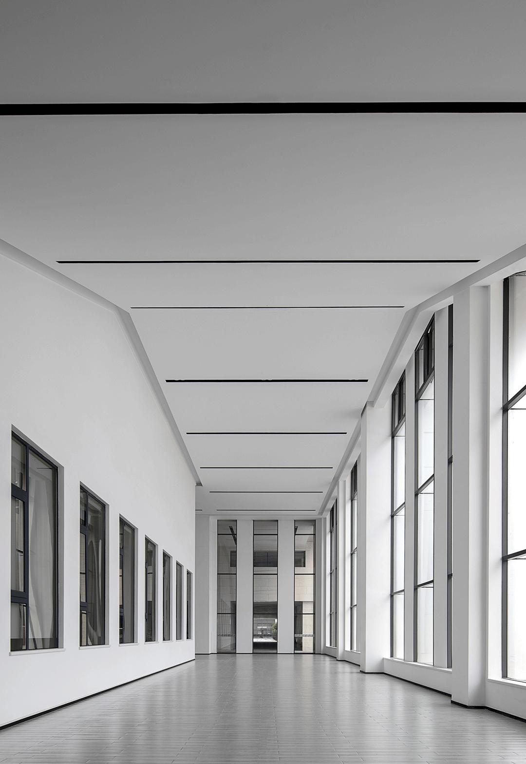 GGC韦格斯杨×嘉宏MOMA：跨时空对话