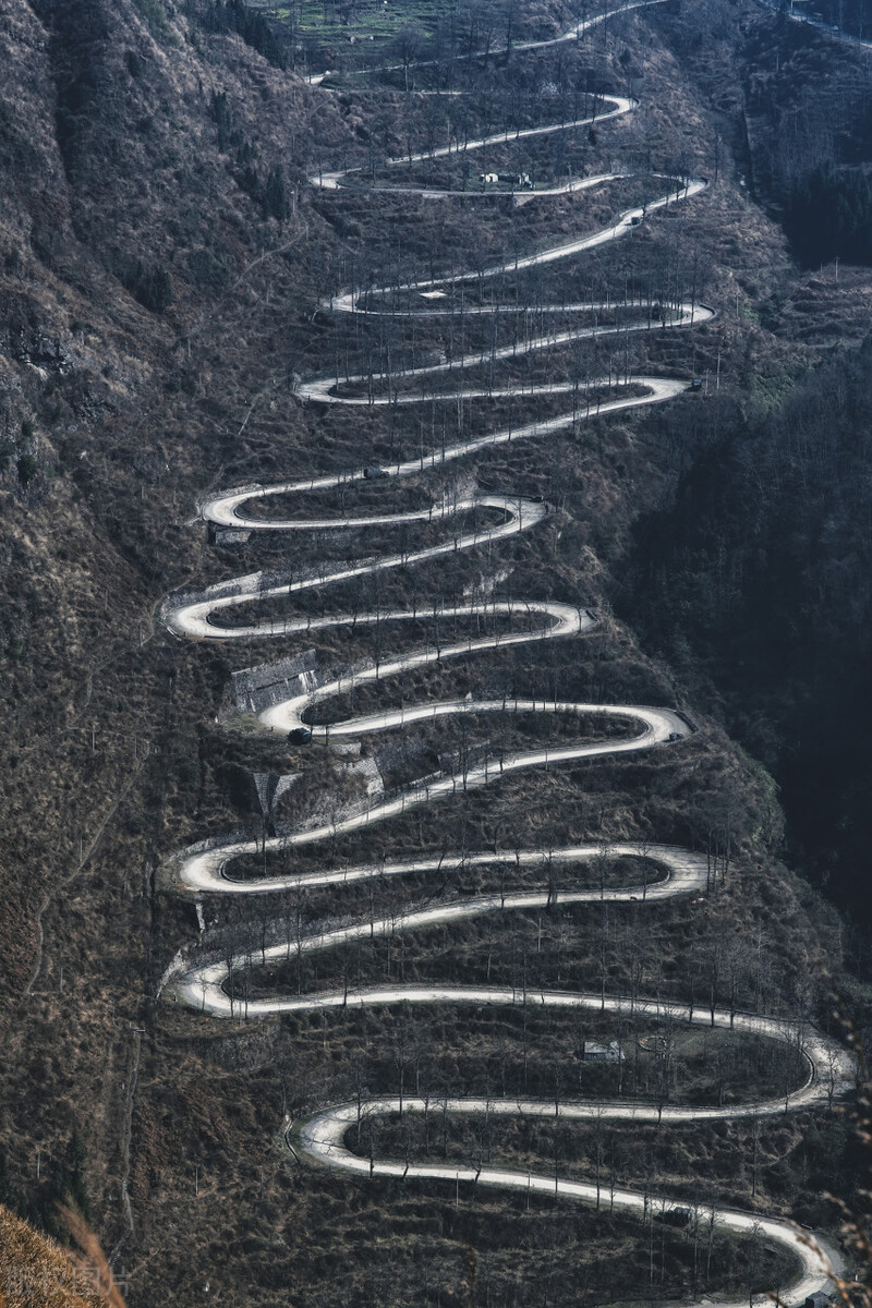 国内最值得自驾的七条绝美路线,此生必去的中国100个攻略