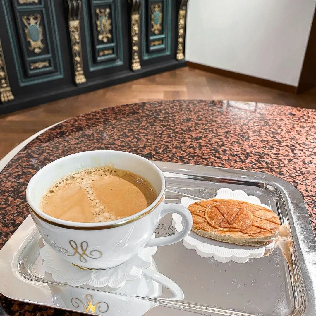 lv全球唯一一家餐厅,lv又出新品了