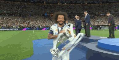 伟大的皇马再次夺冠，神奇的门将天神附体，维尼休斯一锤定音