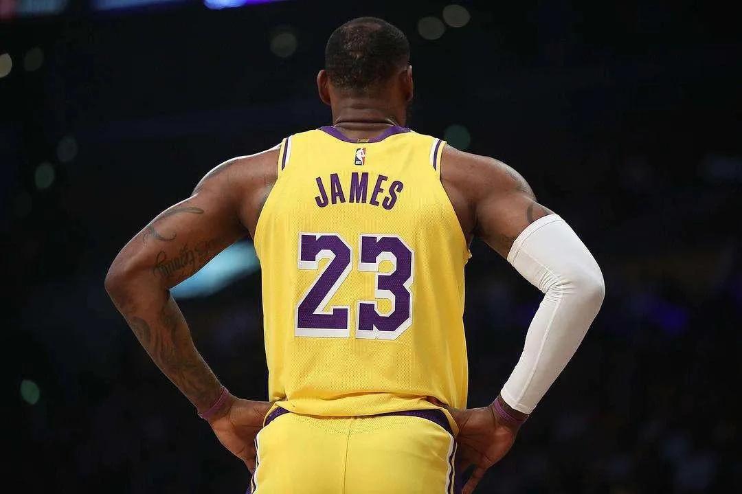 nba最矮球员排名前十,历年nba前十顺位排名