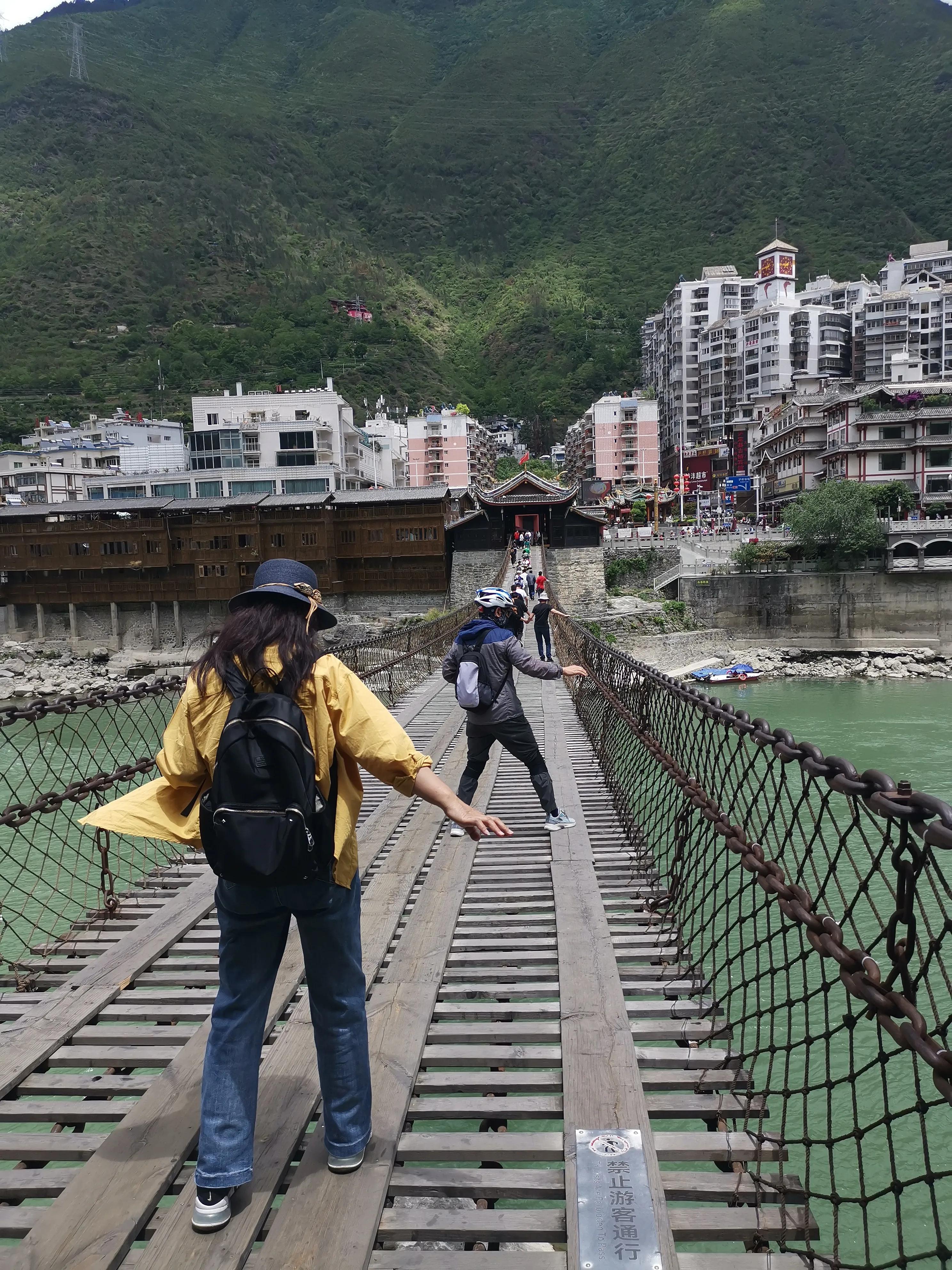 去西北必带的东西,去西藏旅游带什么吃的