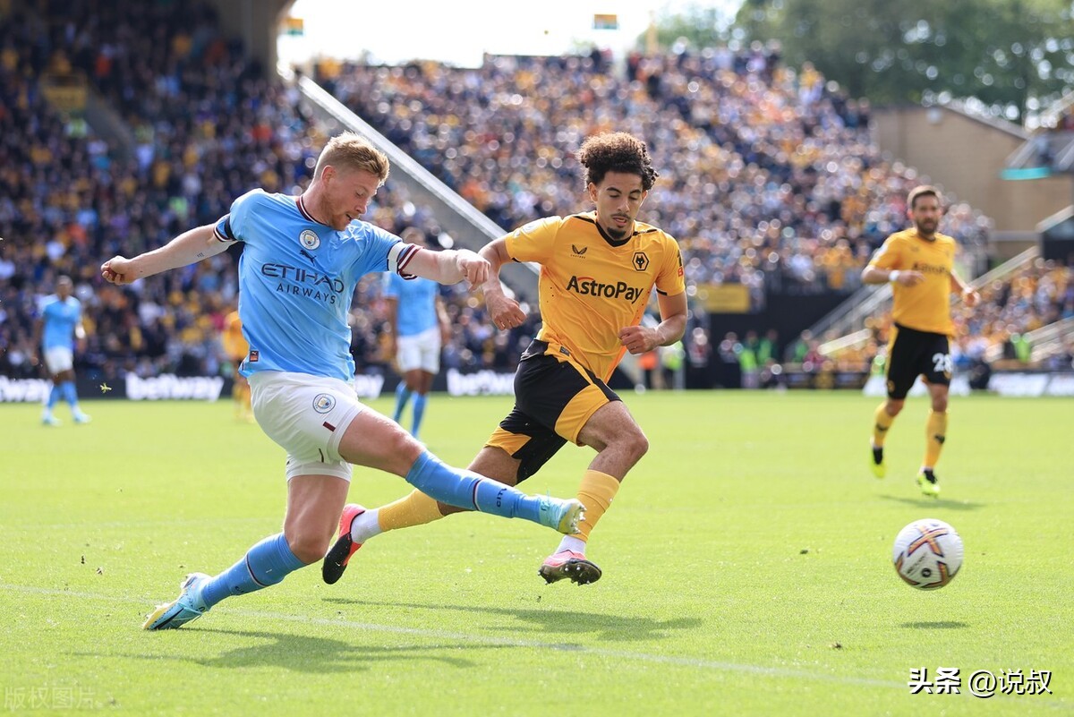 刚来的哈兰德和现在的哈兰德,哈兰德庆祝动作与球迷互动