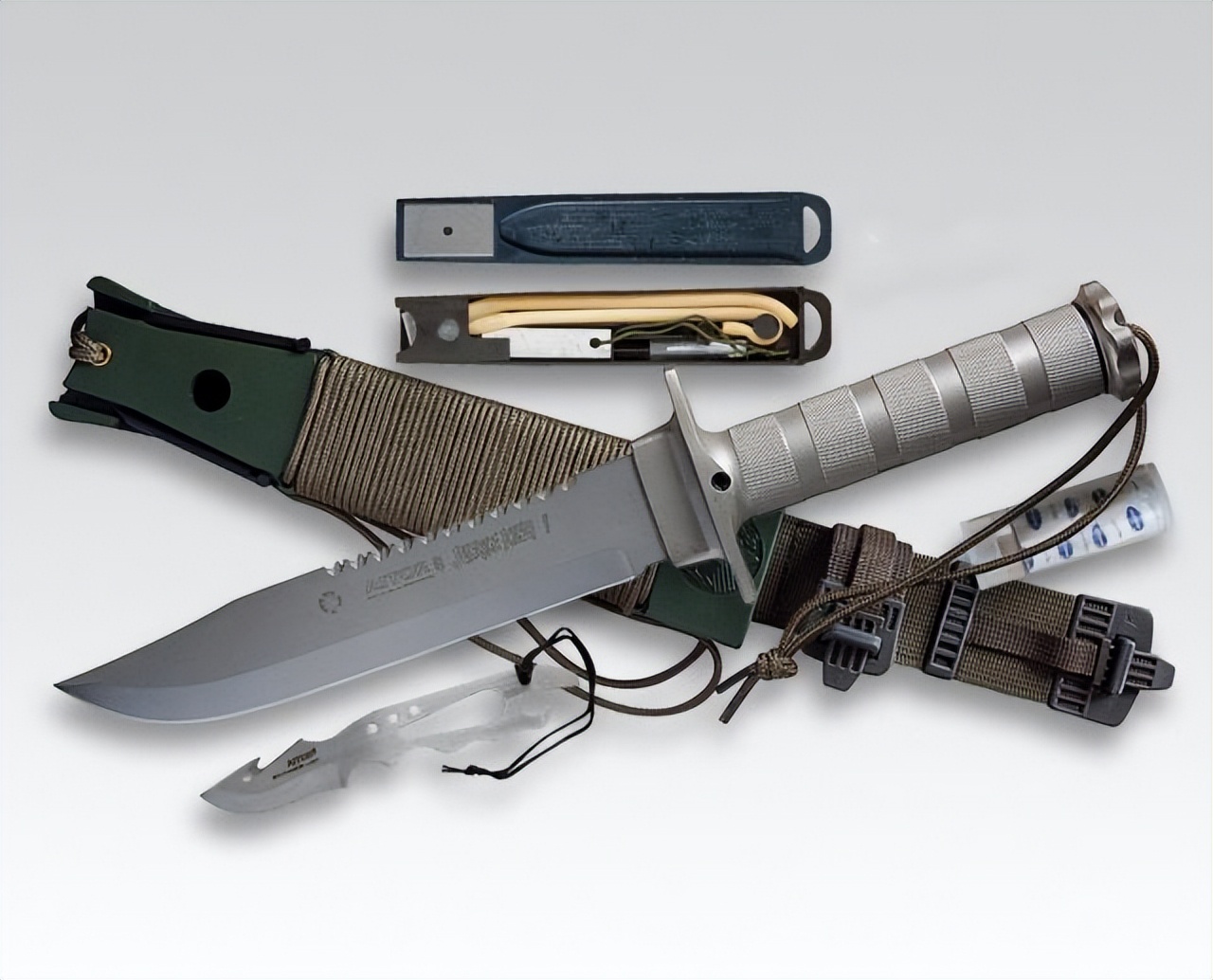 多功能野外生存刀燧石,国外户外生活使用的户外生存刀