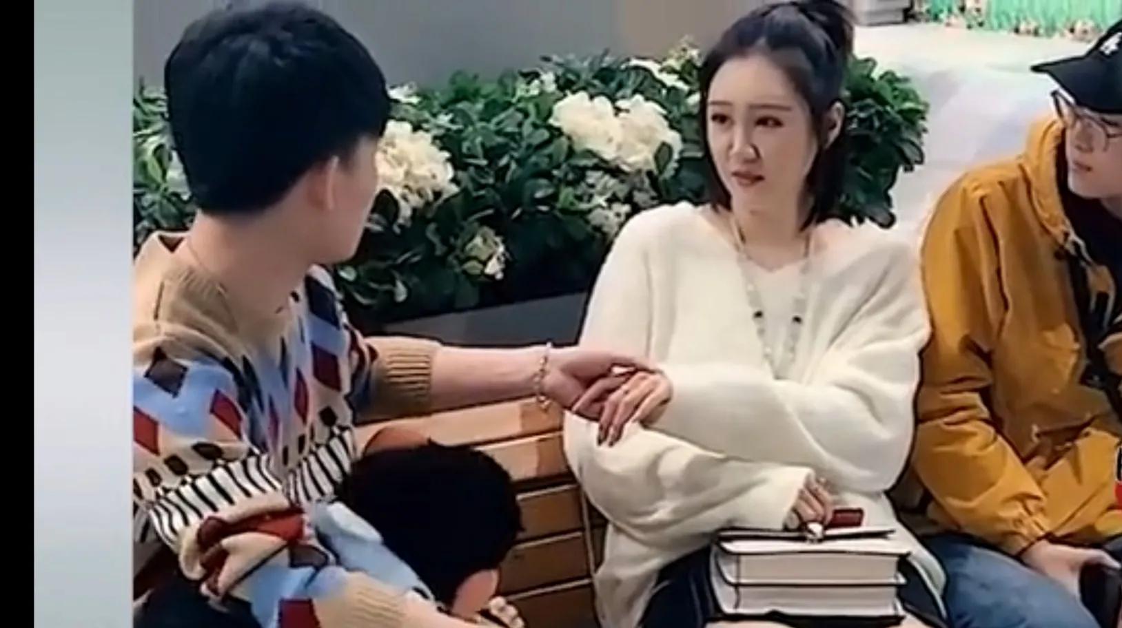 男子苦练撩妹绝技年入千万,小伙自创撩妹绝活