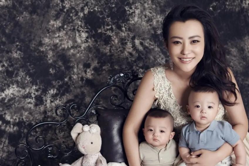 女星珠圆玉润和骨瘦如柴的差距,女星瘦骨如柴珠圆玉润