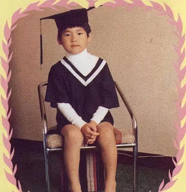 不演戏回归舞台,娱乐圈难得一见的金城武