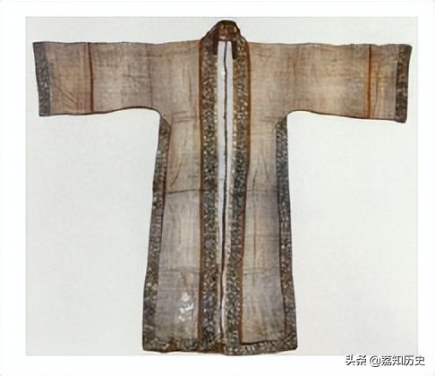 最美婚纱还是中国传统的凤冠霞帔,西方婚纱与中国古代婚服的差异