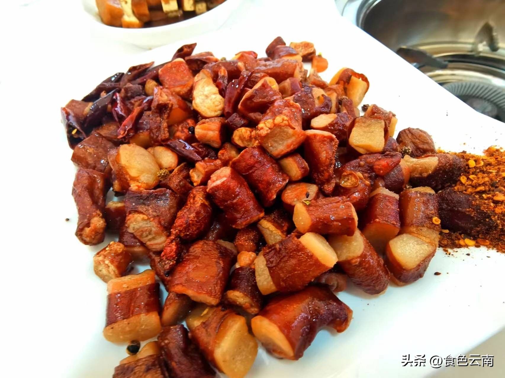 菌海森林野生菌火锅西双版纳,西双版纳野生菌推荐