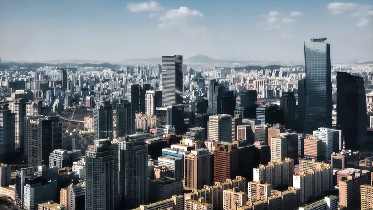 韩国首尔最著名的商业街,韩国首尔是一个魔幻的城市