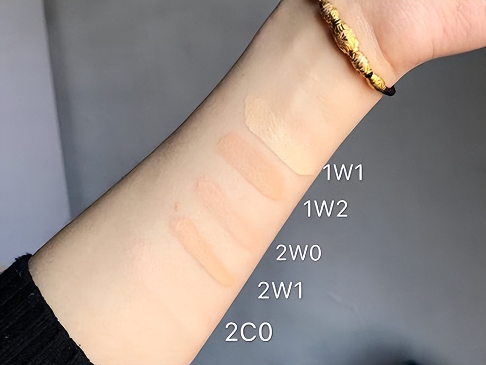 推荐粉底液兰蔻雅诗兰黛,粉底液排名第一名雅诗兰黛