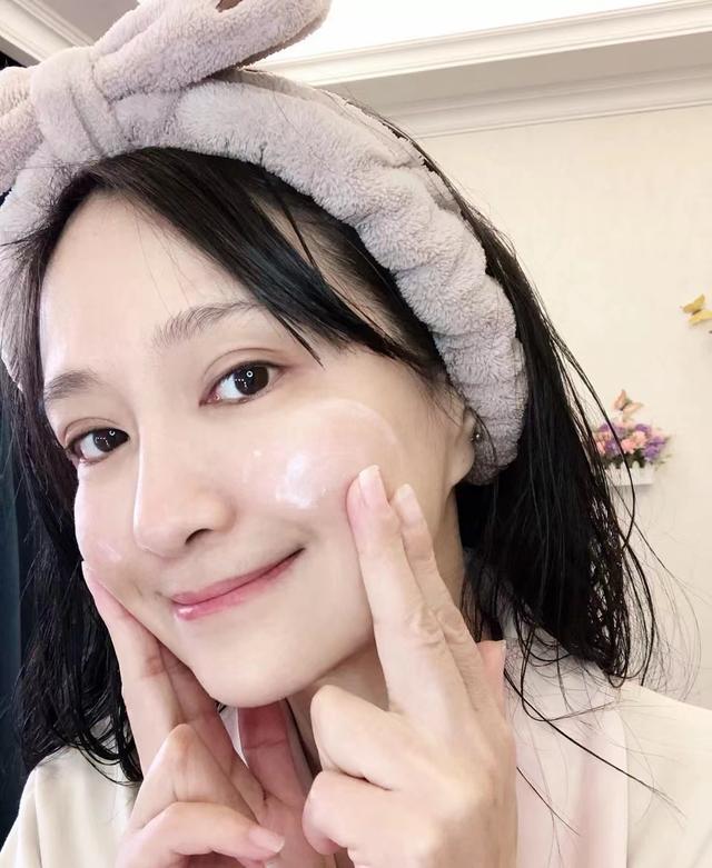 适合40岁女人的抗衰面霜,适合40岁以上的女性用的抗皱面霜