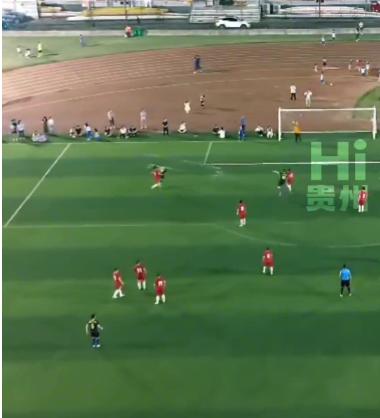 贵州村超成为足球界一股清流,贵州村超球场热情四射