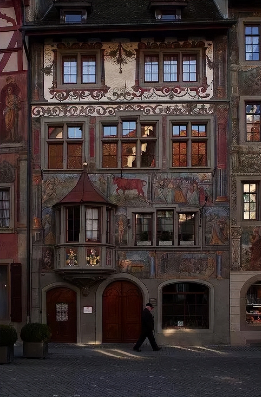 中世纪哥特式建筑风格的建筑绘画,欧洲宫廷风建筑绘画