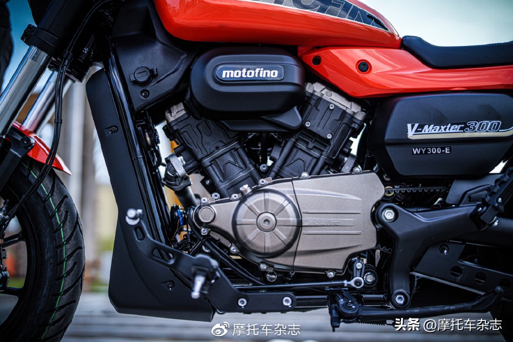300mL级别国产巡航多了个选择——莫托菲诺小马300上市，售价23980元
