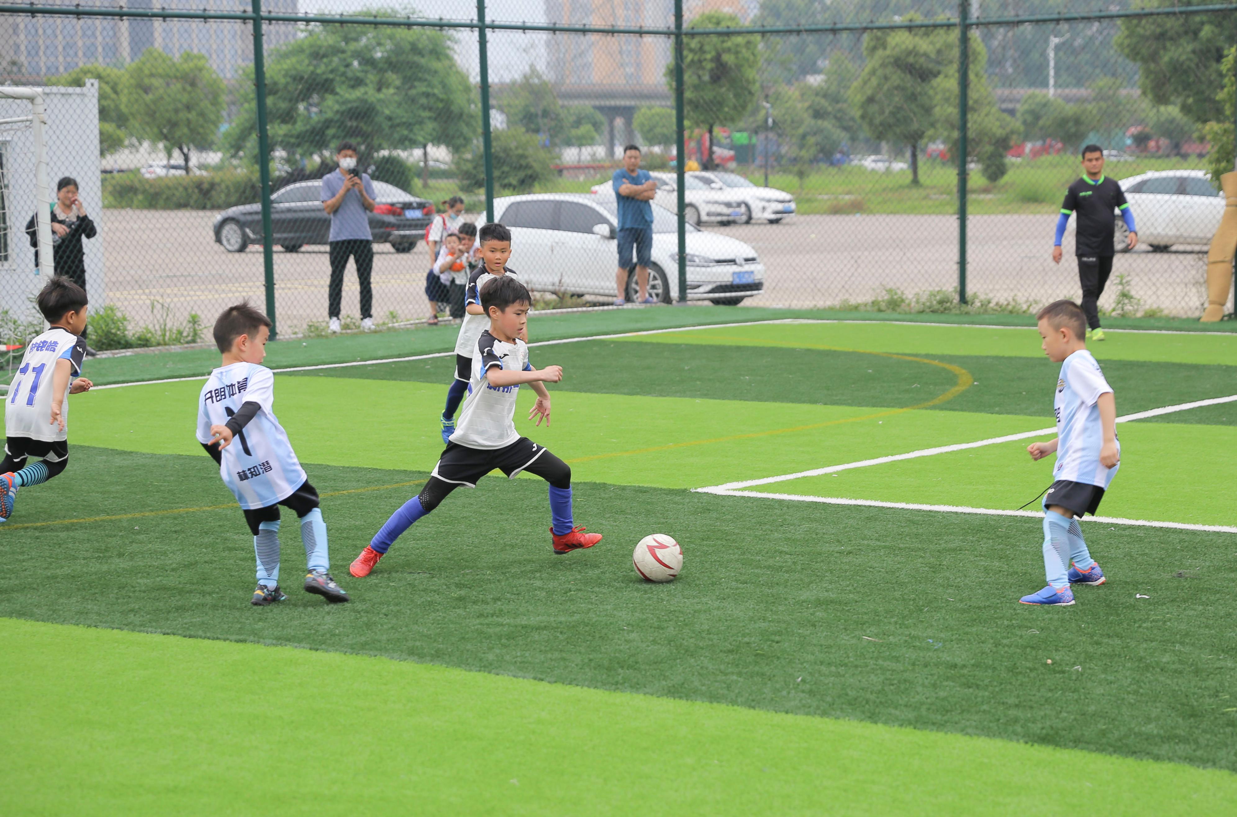 4月29日至5月3日,看600名足球少年在温对战