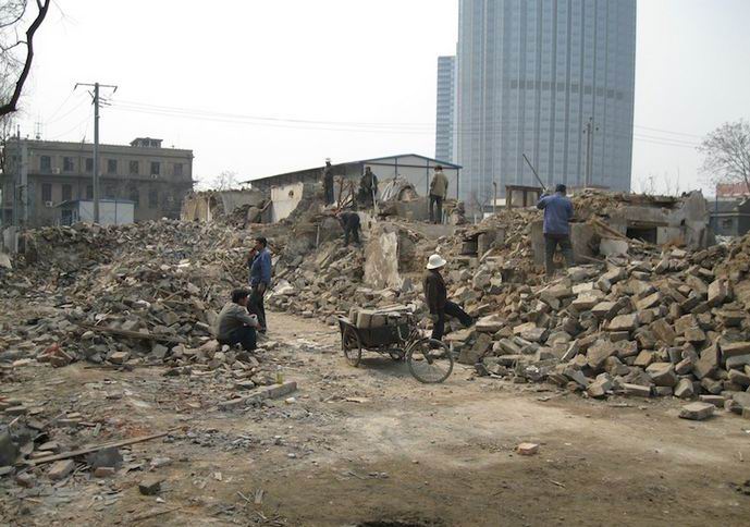 海河边小旅馆“佛照楼”,留下许多名人足迹,城市改造后彻底消失