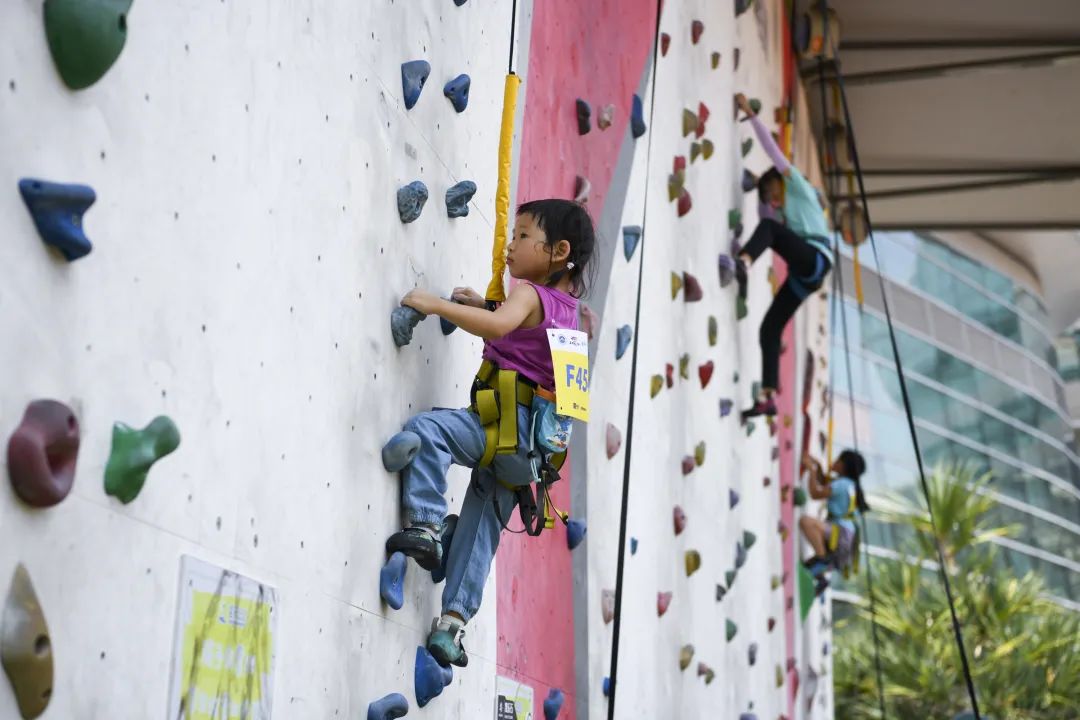 从鸡娃到军备竞赛,少儿体育消费市场的问题