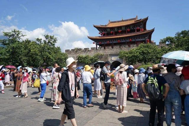 自驾游云南大理古城攻略,云南今年暑假游客多不多