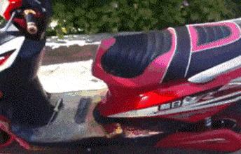 上路单挑，河道团战，衣服上带字母的妹子，你赢了，真的。