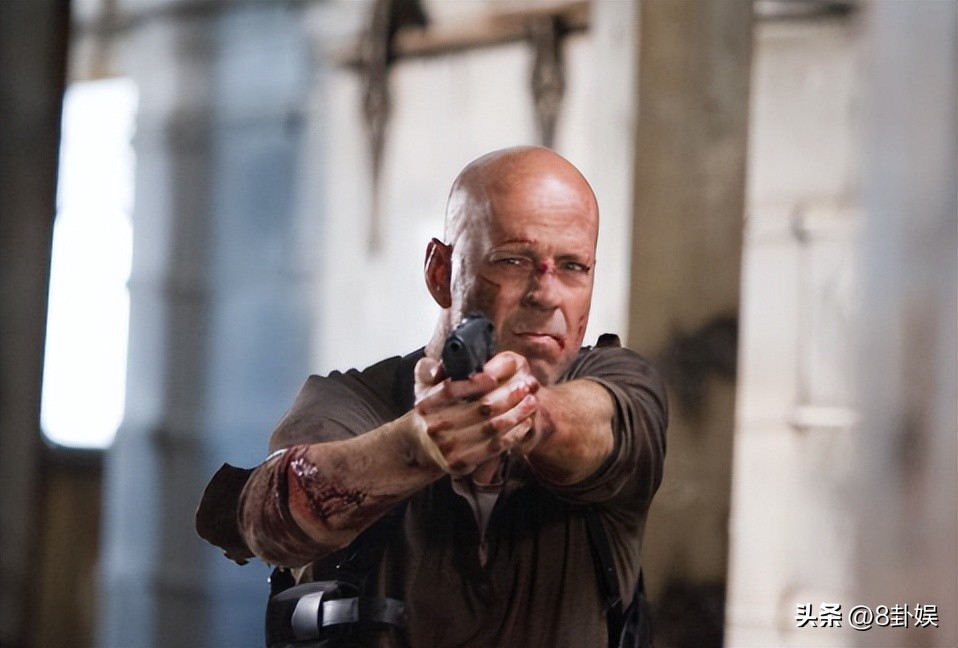 虎胆龙威4完整版,虎胆龙威4普通话版