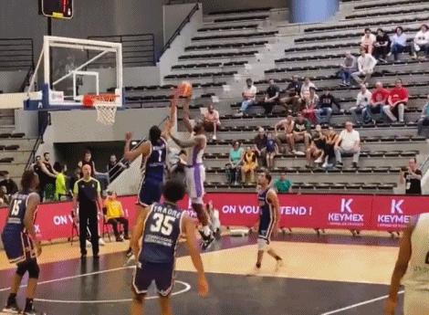 站帽对手太狠！文班亚马34+5+4打爆以超冠军美媒：他是作弊码