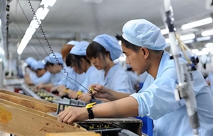 摆地摊日入9000吗,摆地摊日入九千