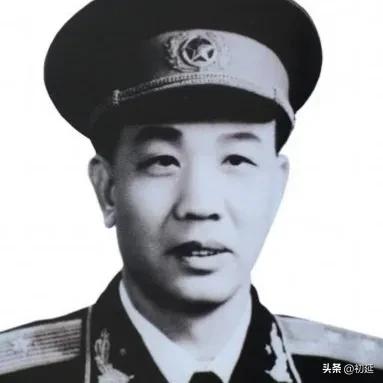 建国初期十二个军区各有多少兵力,建国初期四大野战军和五大军区