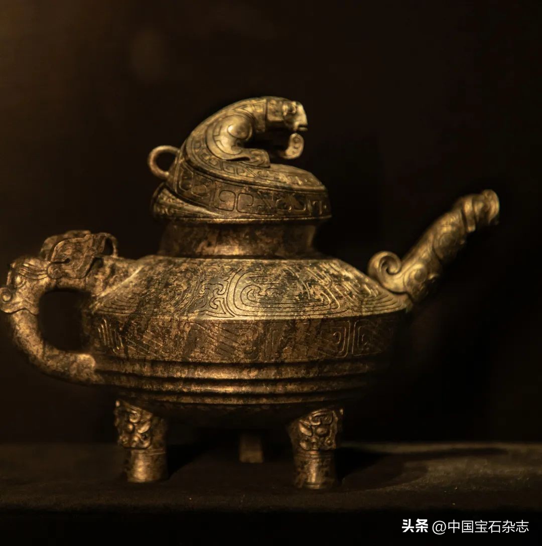 青铜化玉现状图片,青铜化玉石特点