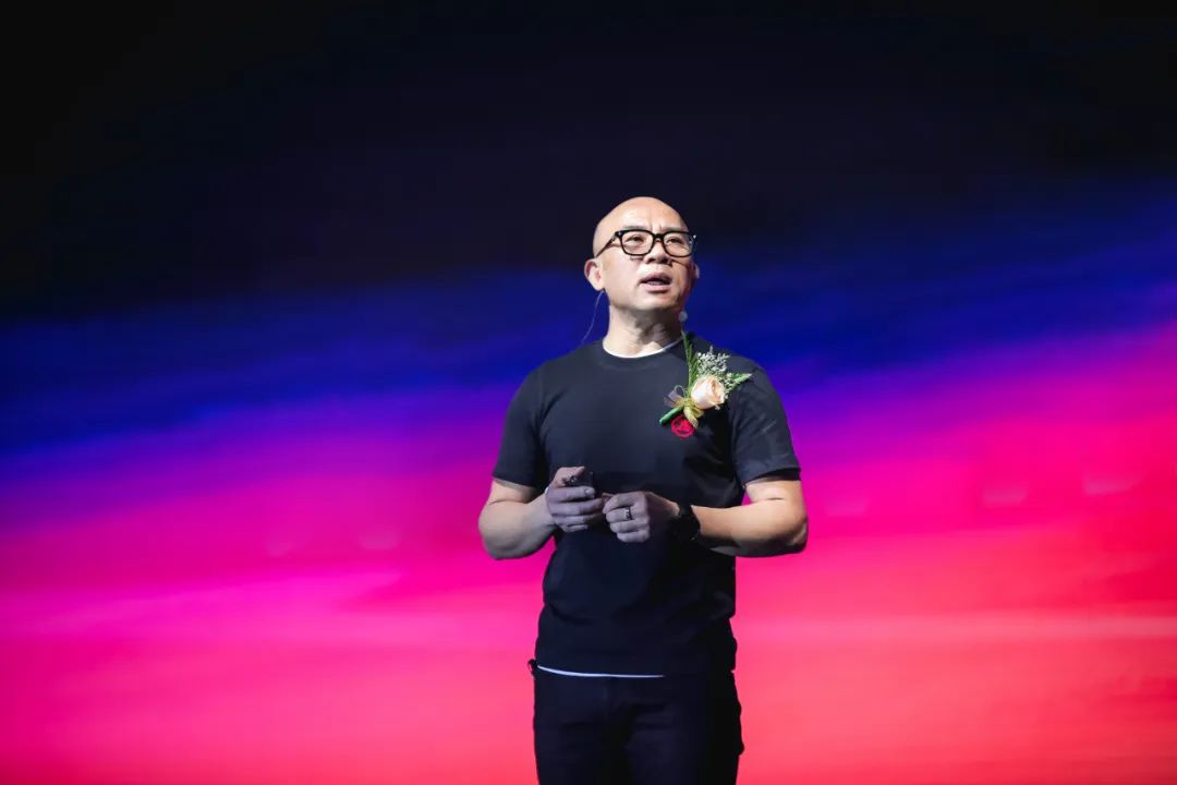 靠黑科技,走出“悬崖边缘”!百亿内衣一哥,终于找到赢的秘诀