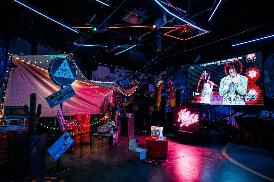 打卡赛博朋克烧烤店,赛博朋克打卡美陈