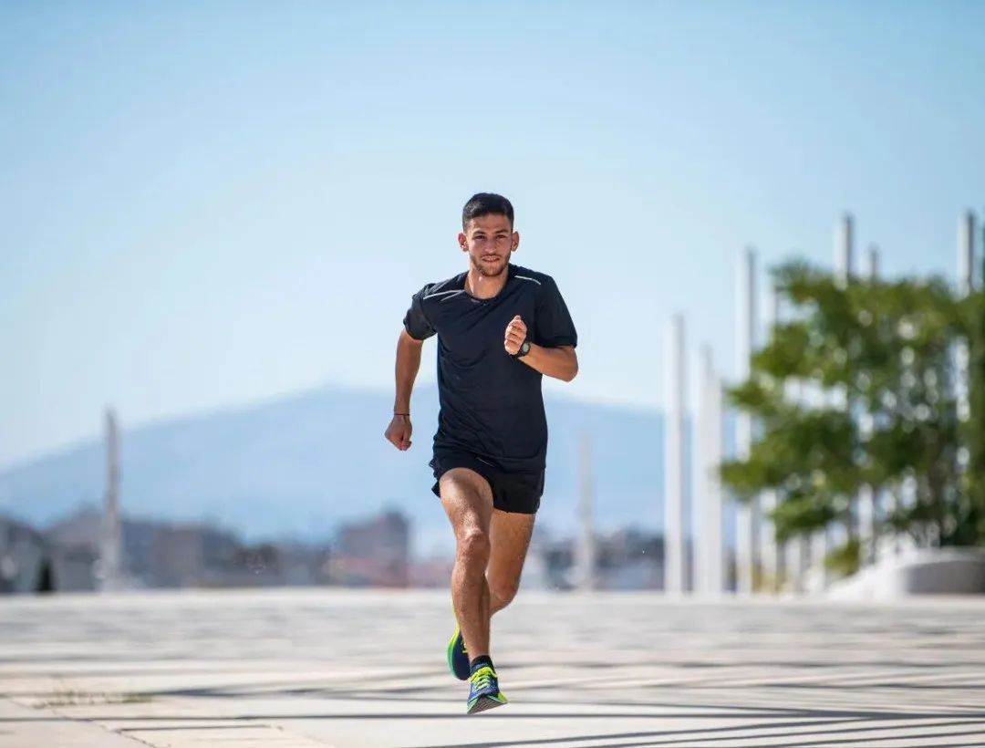 跑步是先提升距离还是先提升配速,有没有记录跑步距离和时间的软件