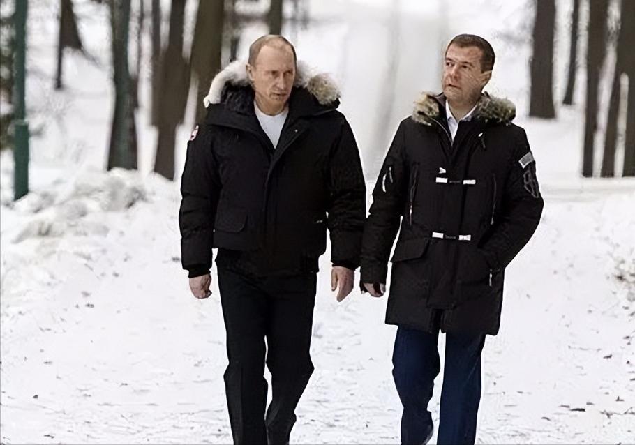 户外十大顶级保暖衣,棉服和羽绒服哪个更适合户外