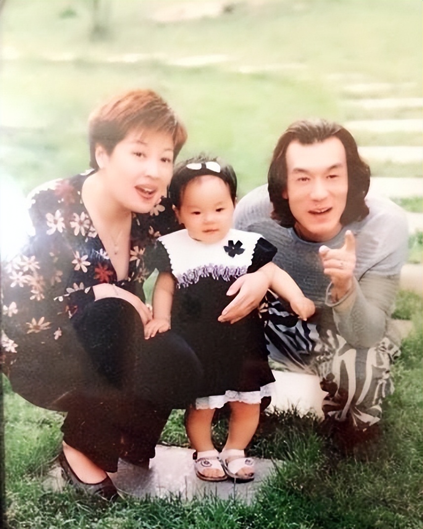 主持人李咏爱情故事,李咏节目经典故事