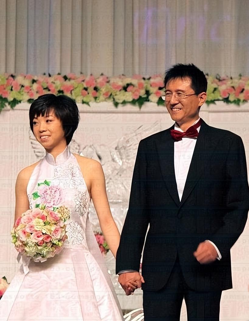 袁立前男友徐威个人资料,徐威老婆袁立