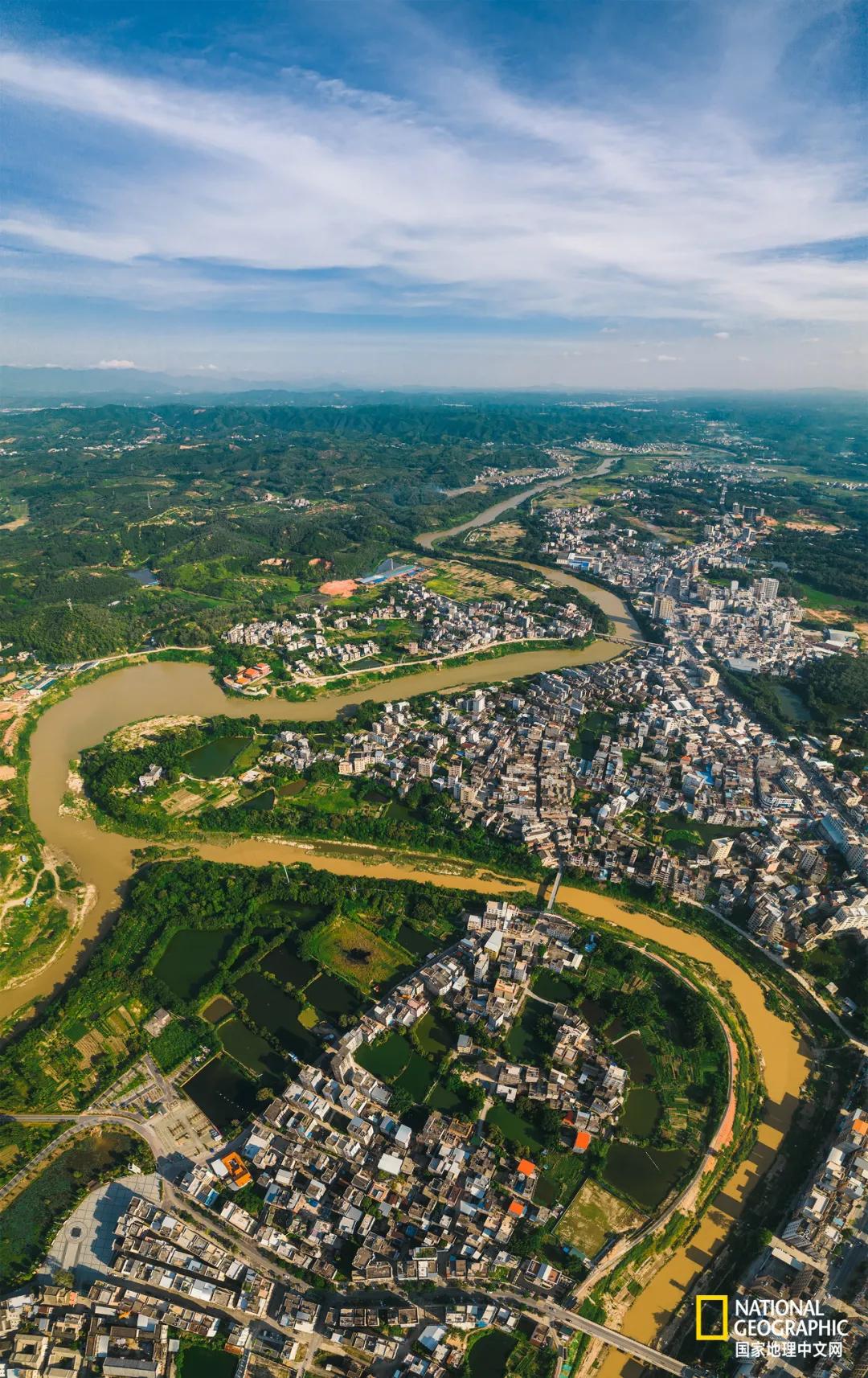 国家地理中文网英文,国家地理中文网在哪里