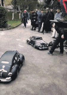 女朋友平胸是什么心理,女朋友是平胸怎么形容