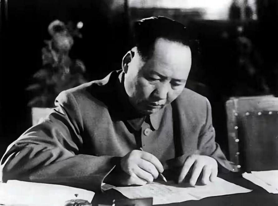 朱道来：*子珍贺**坚信他是毛主席失散的儿子，39岁去世后身世成谜