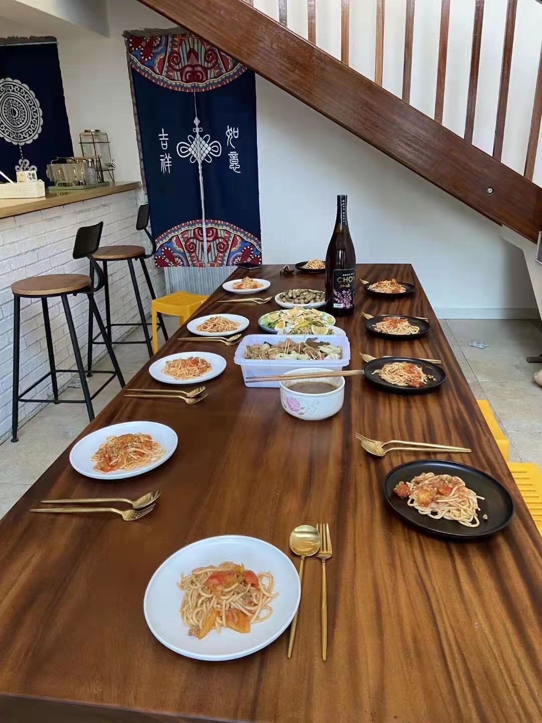 最好看的实木大板桌,什么样的实木大板桌更适合