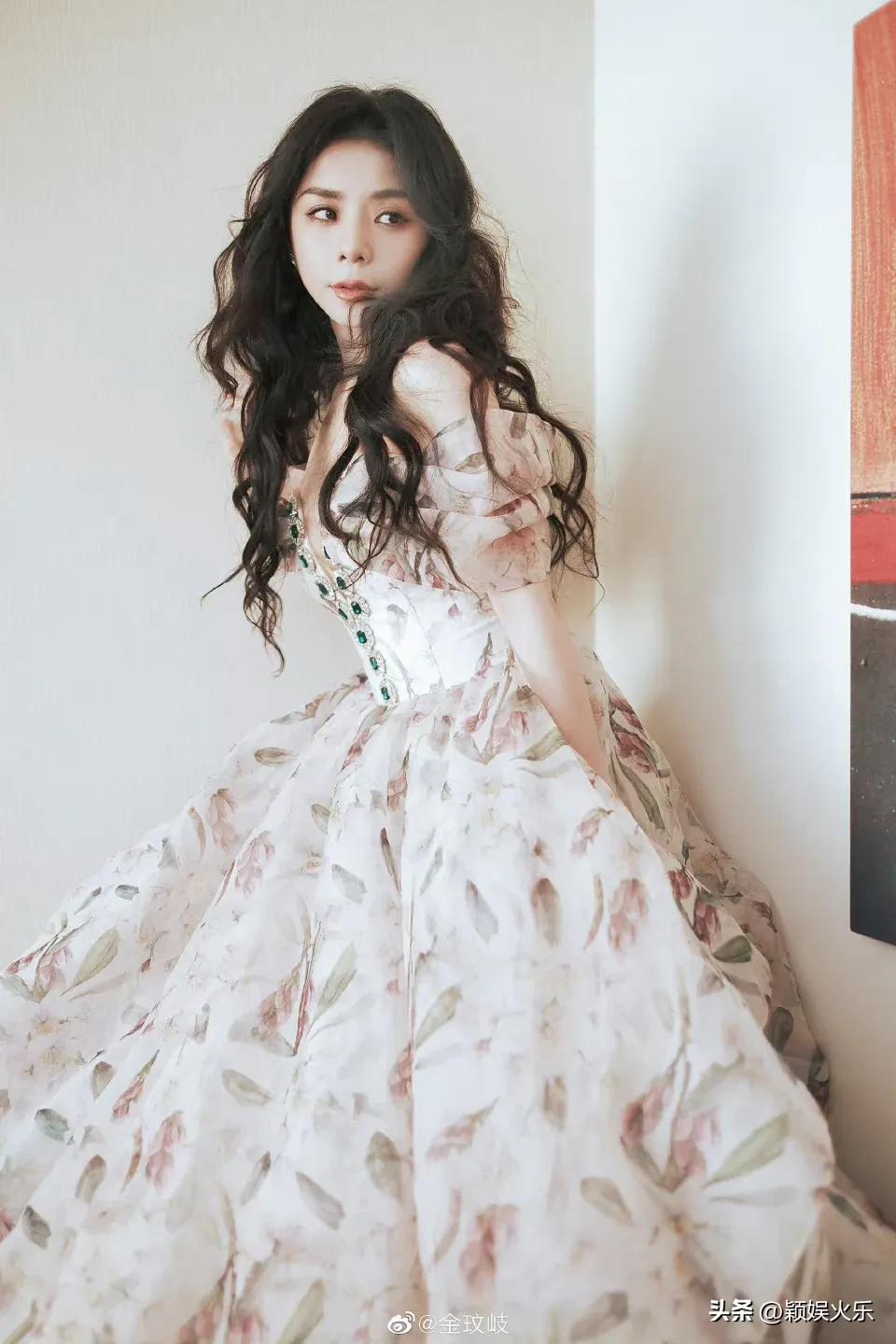 2022年度微博音乐盛典，众女星走红毯，明星高清壁纸