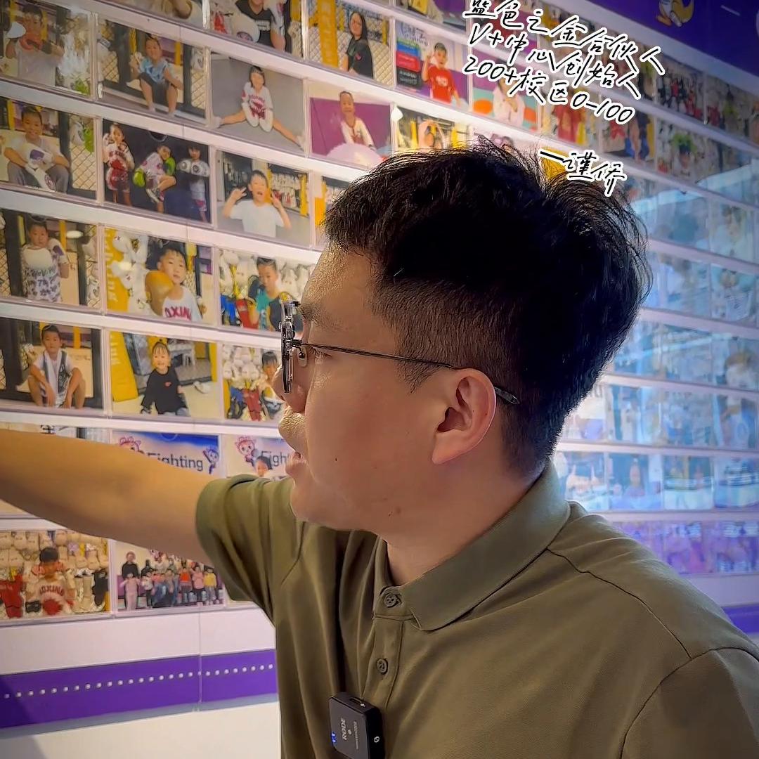 照片展示墙便宜,低成本的照片墙