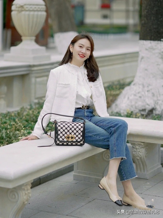 小白鞋马丁靴,小白鞋马丁靴圆头