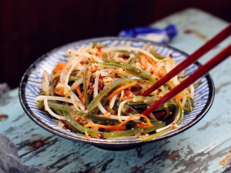 米醋香醋陈醋白醋区别涨知识,陈醋香醋白醋米醋的区别和用法