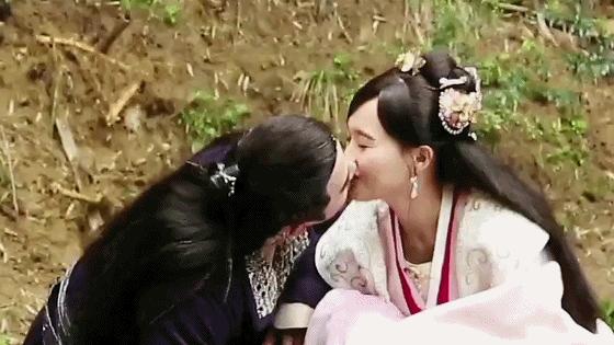 演员笑场却成了经典,演员笑场却产生了经典片段