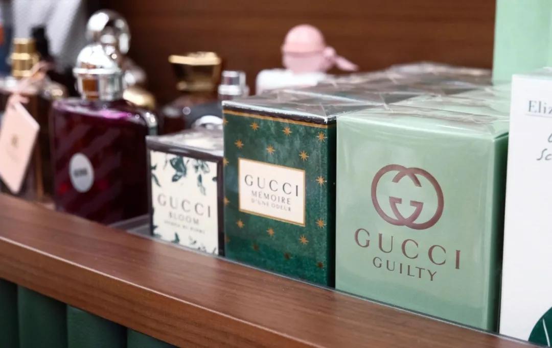 haydon黑洞上海店,haydon黑洞北京路店广州