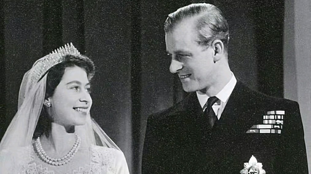 英国女王几大憾事,英国女王不原谅丈夫