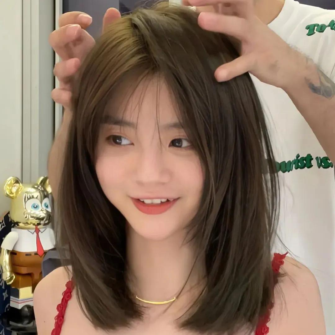 高层次锁骨发长出来好看吗,好看的高层次锁骨发