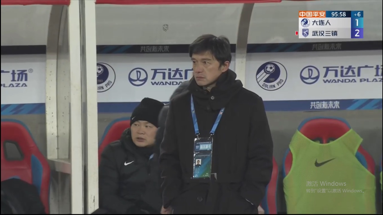 谢晖诡异镜头,谢晖角球破门